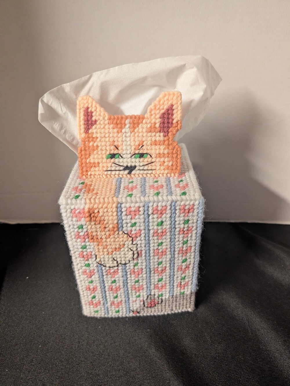 Vintage Retro Plastic Canvas Tissue Box Cover Cat Mouse Handmade Needlework